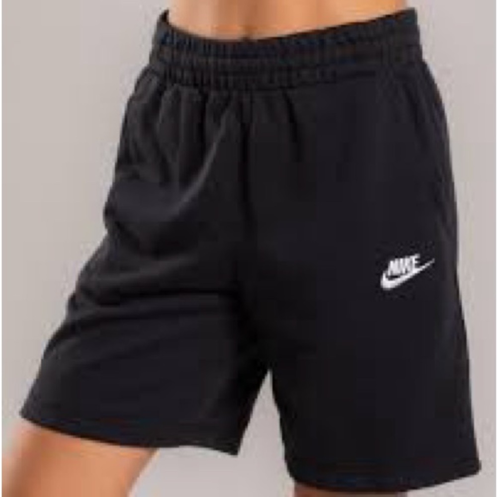*NEW WITH TAGS* Nike Kids Black Athletic Shorts